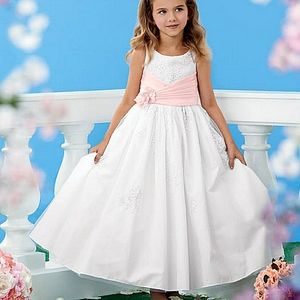 Sweet beginnings white pink lace dress gown 6 cy